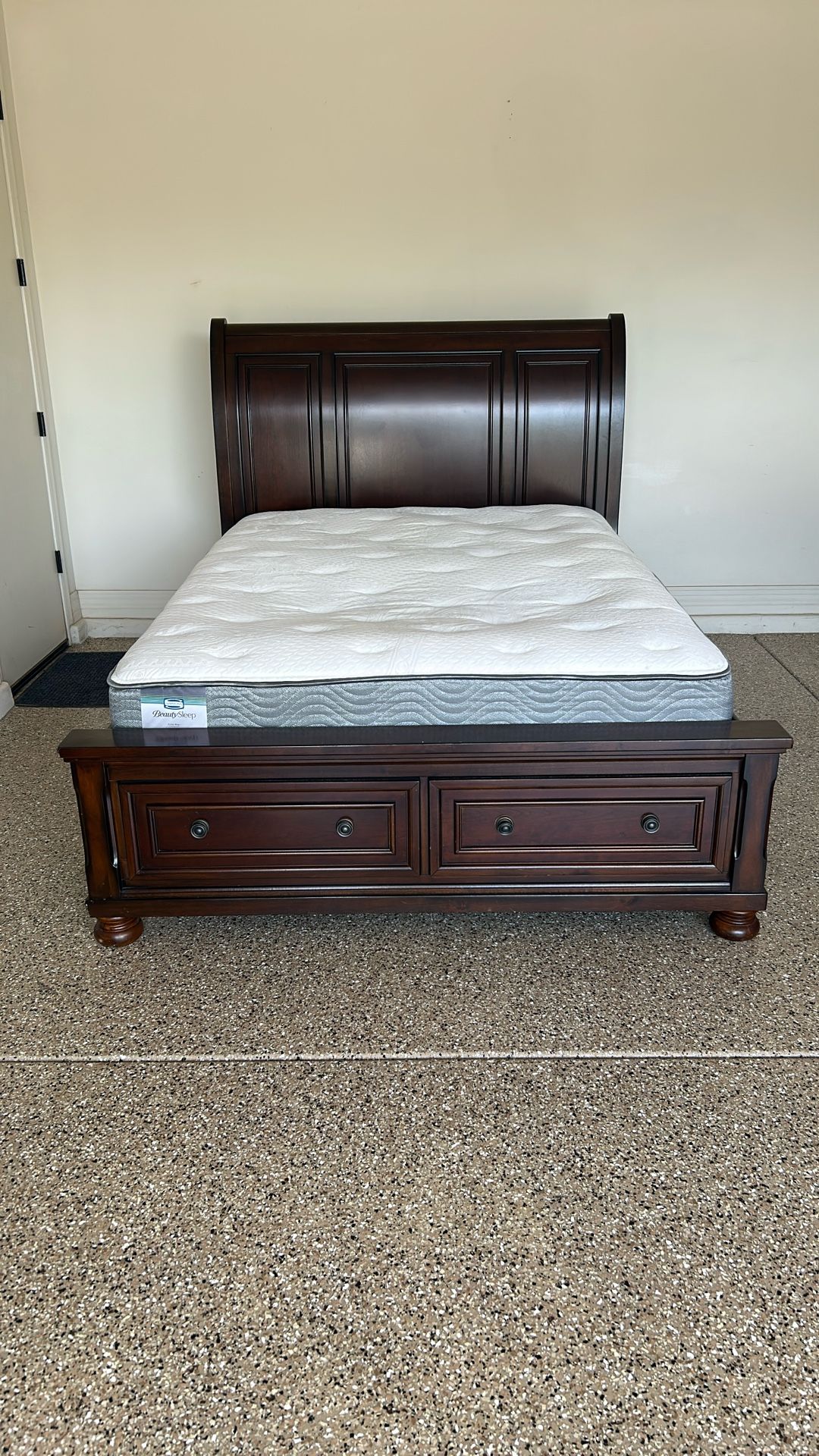Queen Bed With Mattress