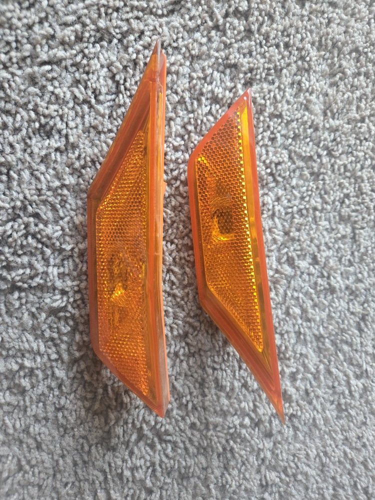 Honda Civic 2021 Sport Touring Side Marker Lamp Covers OEM