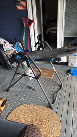 Teeter inversion table