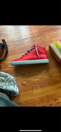 Balenciaga arena size 44