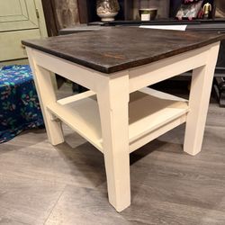 Modern Two-Tone Coffee Table with Storage Shelf – Solid & Stylish 