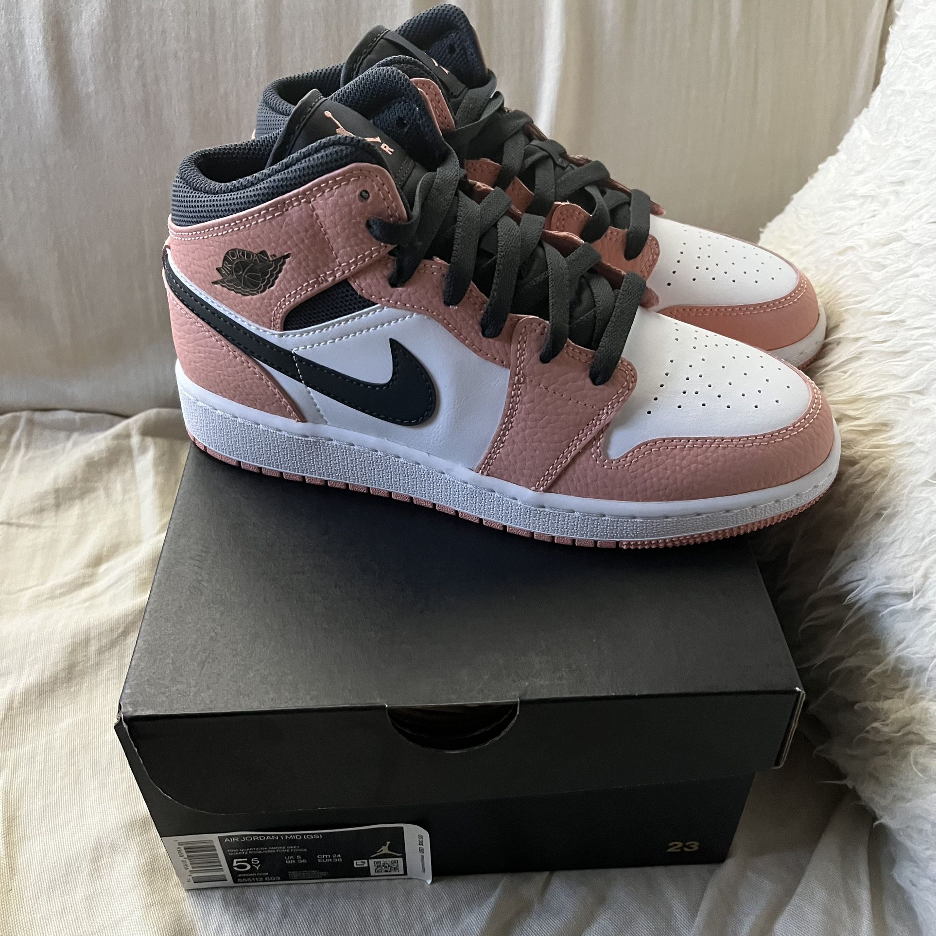 Air Jordan Mid Pink New Size GS Sneakers