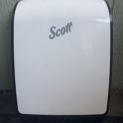 Scott Slimfold Paper Towel Dispenser