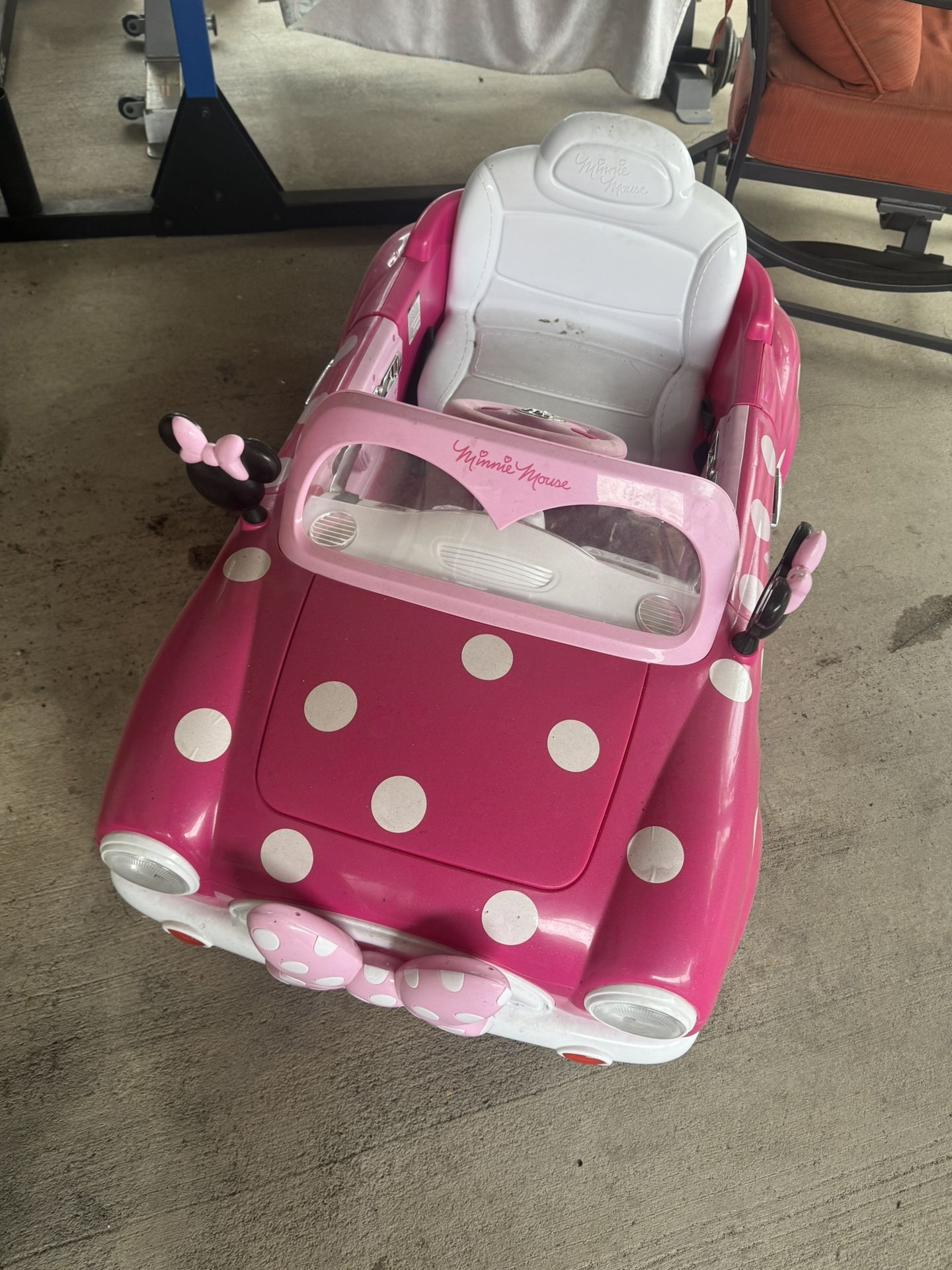 Minnie Mouse Car