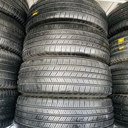 205/65R16 Marca Michelin Defender Usadas En Excelentes Condiciones De Vida 