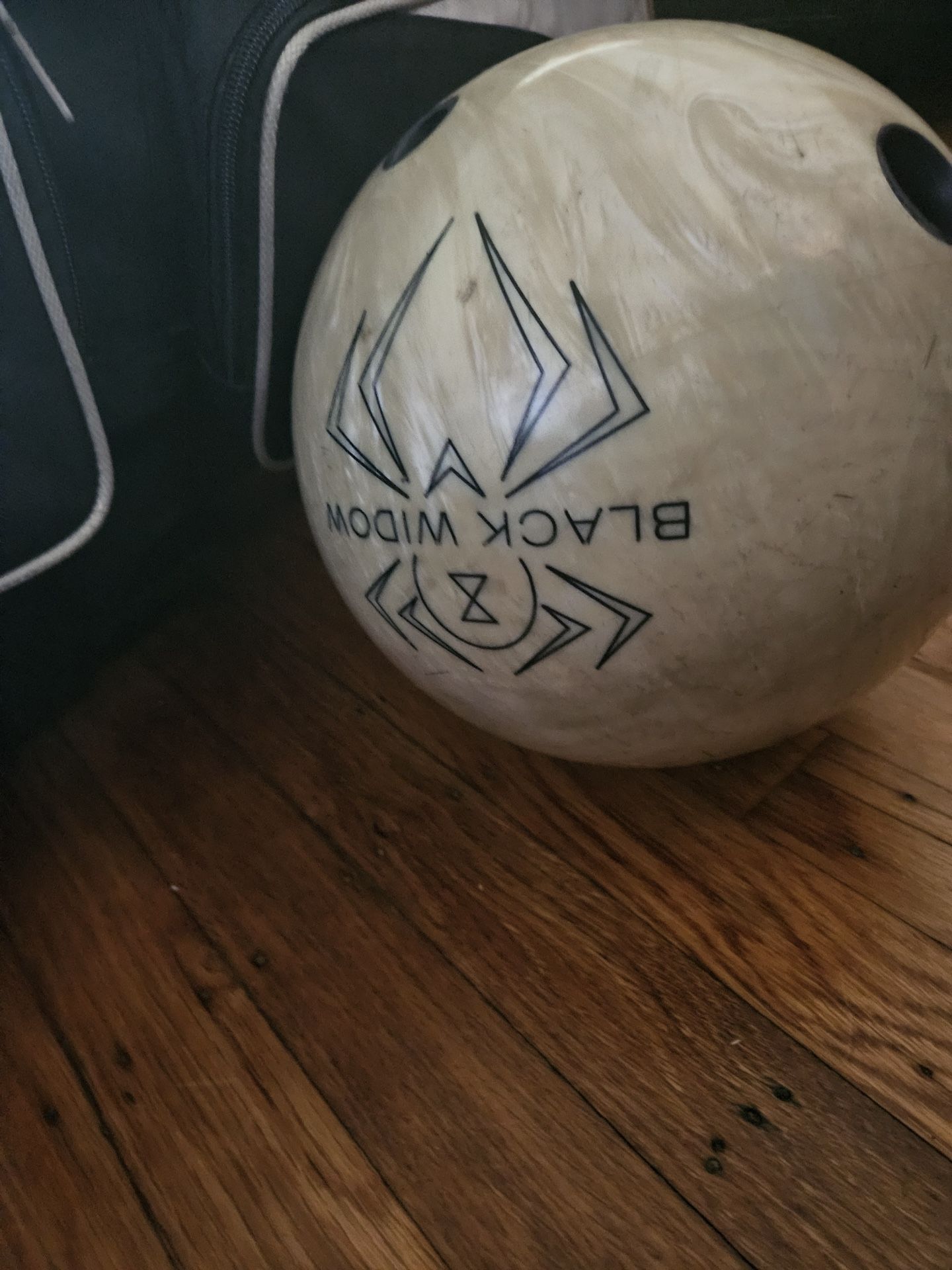 White Widow 16 Pound Bowling Ball