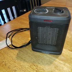 Pro Fusion Black Space Heater (Model FH131) for Sale in Chula Vista, CA -  OfferUp