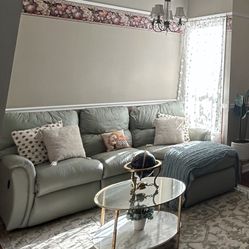 3-Seat Recliner Couch