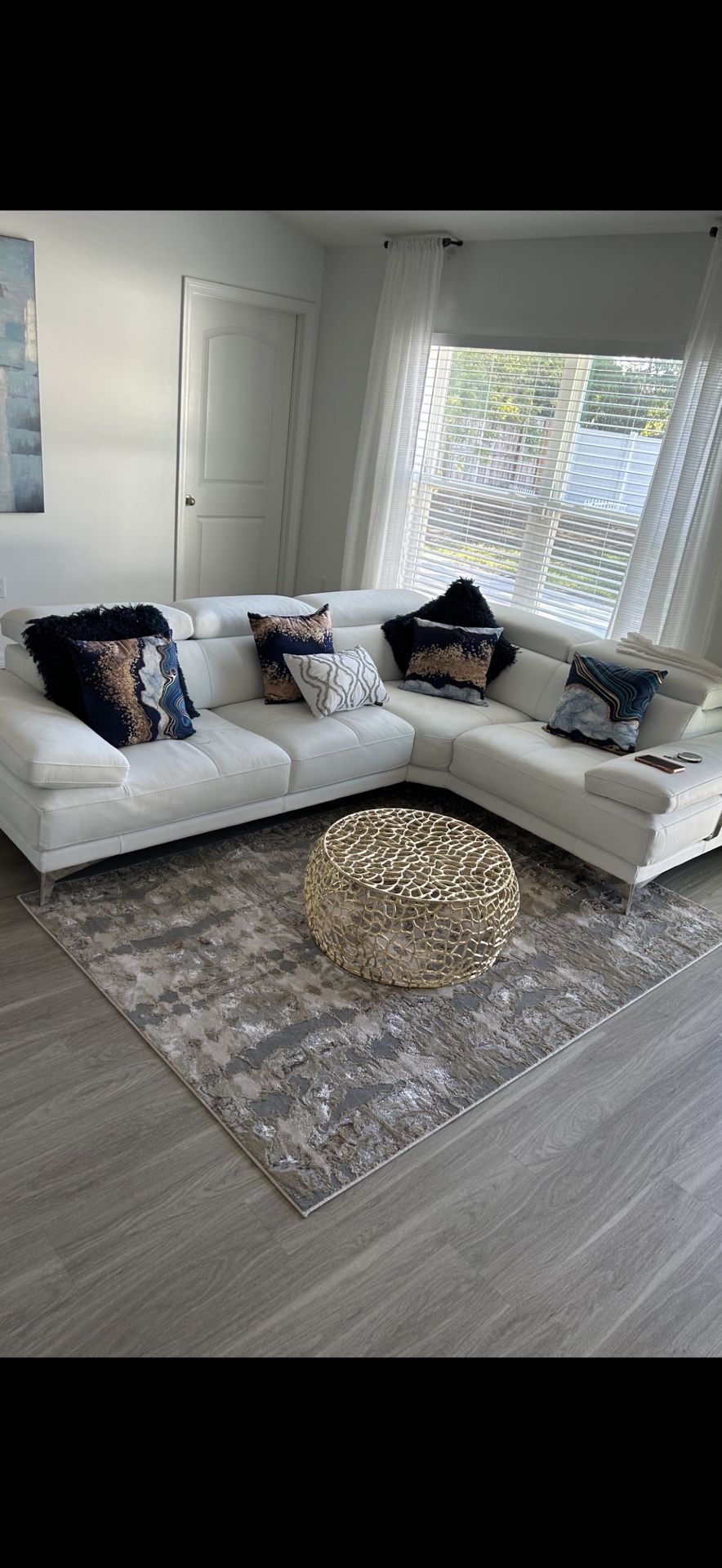 White Leather Sevtional