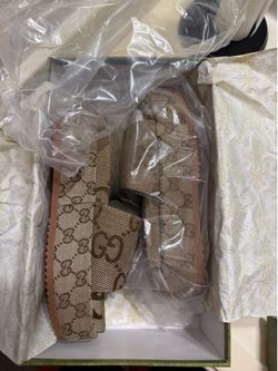 Women’s sandals