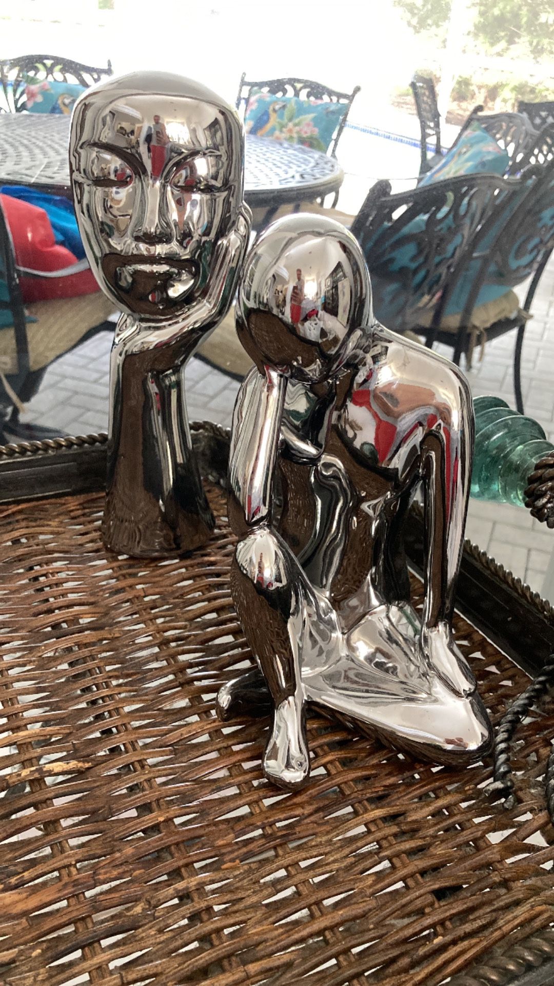 NEW! 25 Each Art Deco MCM Look Head On Hand Statue. Ceramic Black Or