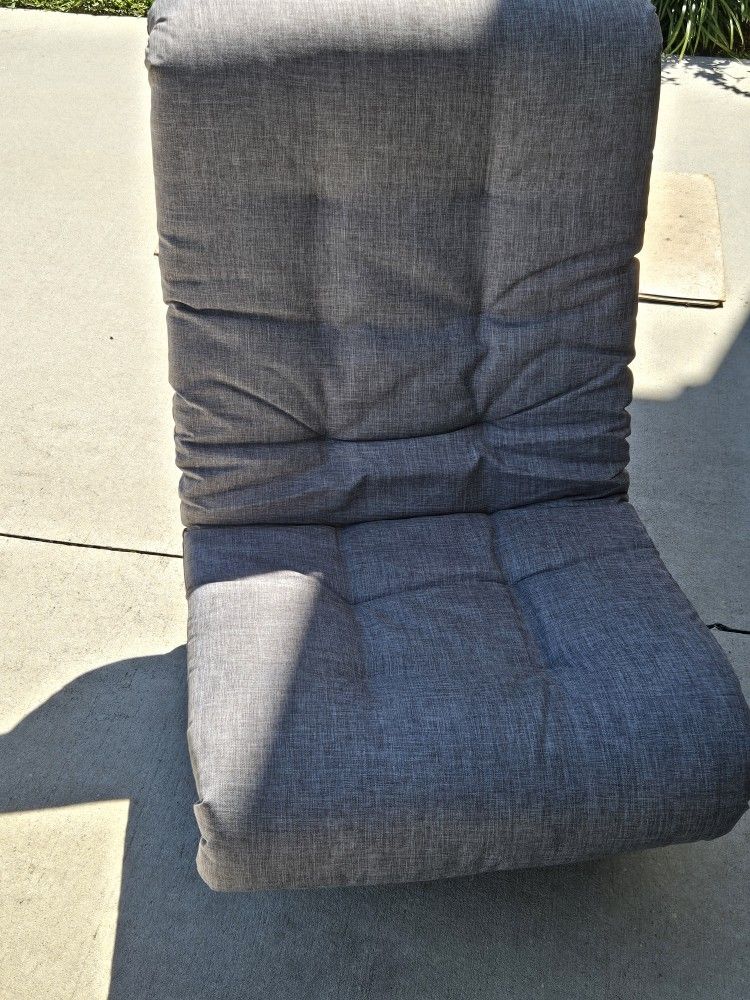 Swivel Gaming Foam Lounge Chair with Headrest