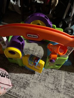 Little Tikes Activity Play Center