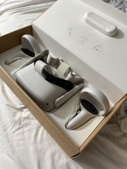 Oculus (Meta) Quest 2, for sell.