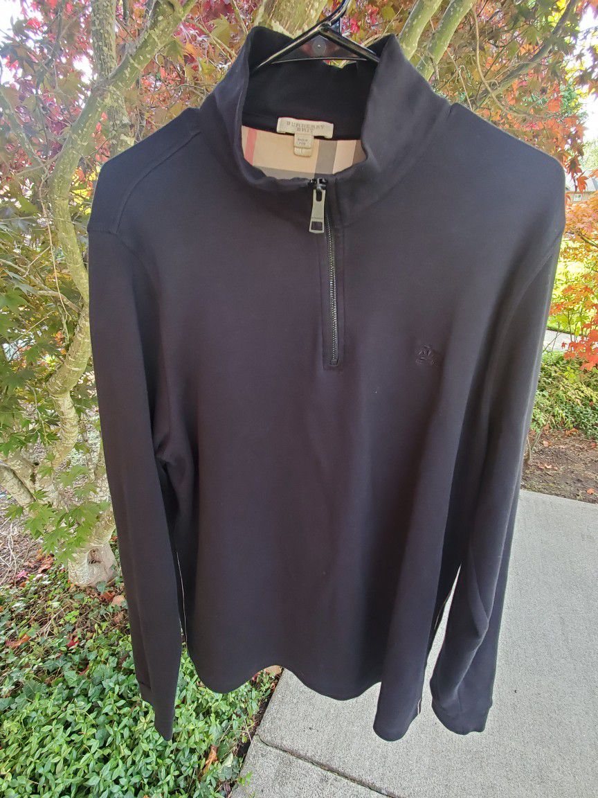 Burberry Brit Mens Size L 100% Cotton Quarter Zip Pullover Sweater Black Legit Checked.

CONDITION; (EUC)

EXCELLENT USED CONDITION FROM A NON-SMOKING