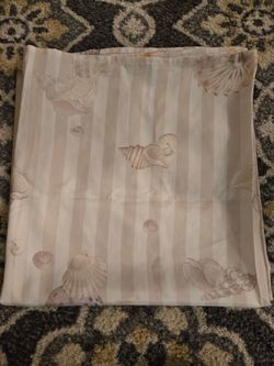 Coastal-Themed Seashell Pattern Fabric Shower Curtain | Beige