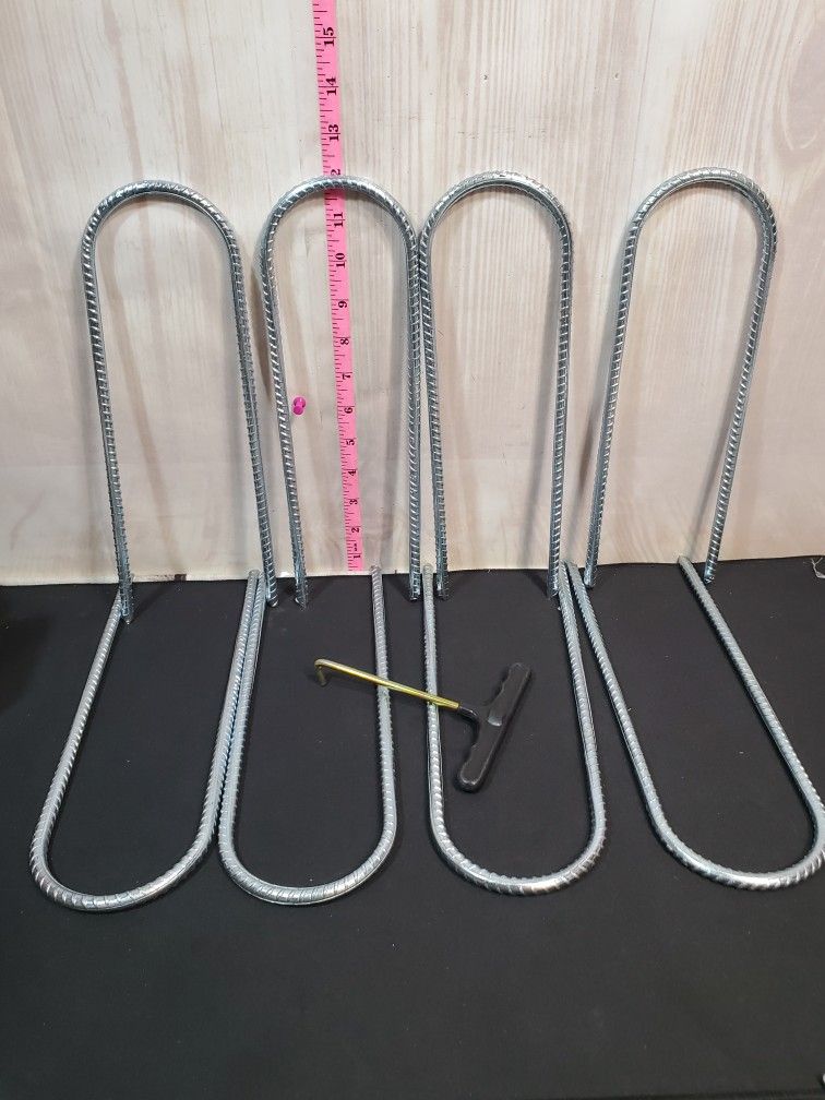 @CHV. TRAMPOLINE TENT METAL GALVANIZED STEEL ANCHORS 8 LOT