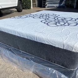 Full Organic Hybrid Cool Gel Memory Foam Mattress!