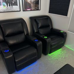 Recliner Chairs 