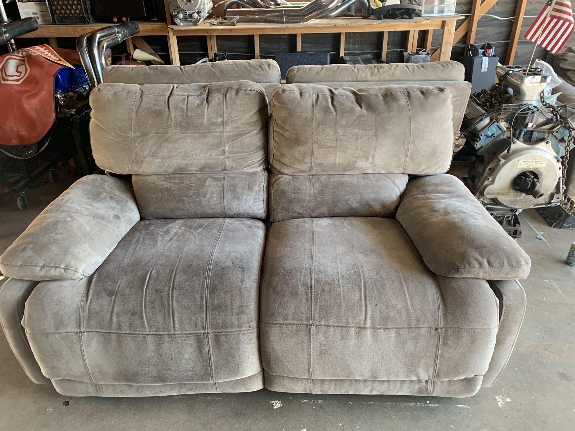 Electric reclining couches need gone come pick up