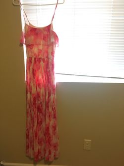 Beautiful Summer strapless dress (size medium)