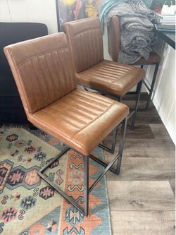 3 Barstools