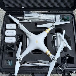 DJI Phantom 3 Professional Quadcopter Drone with 4K Camera (Damaged)