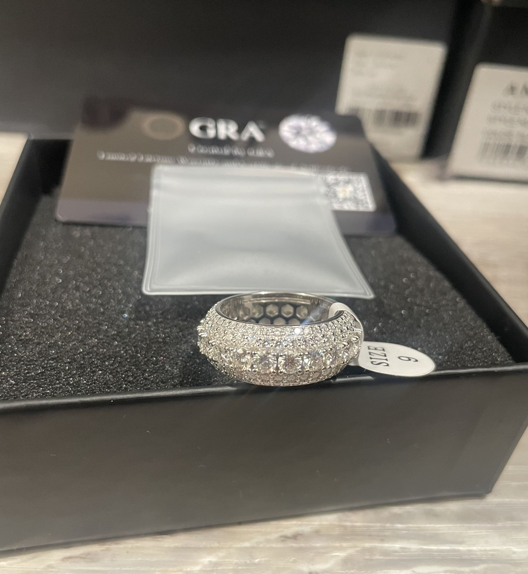VVS Moissanite Ring