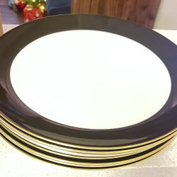 Barbara Barry Set Of 8 Dinner Plates