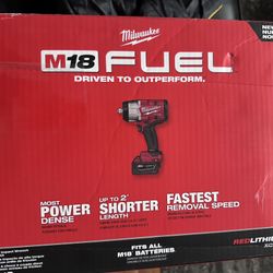 M18 1/2 Impact Wrench Kit 