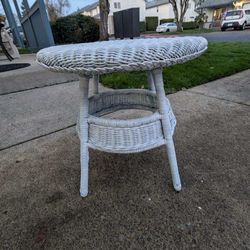 Wicker Table 