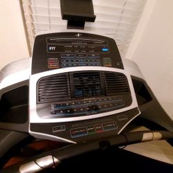 Treadmill 