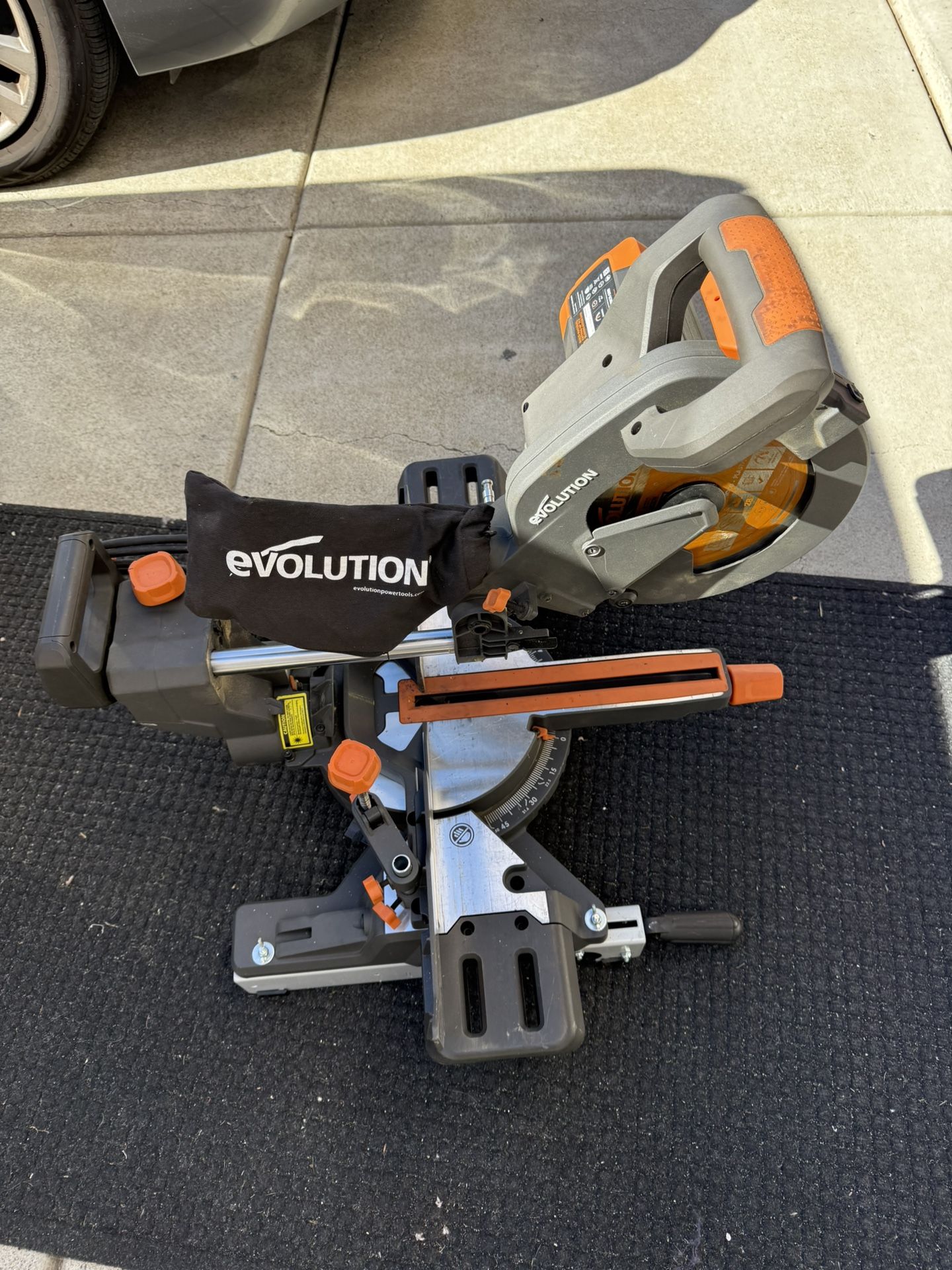 Evolution Metal Mitter