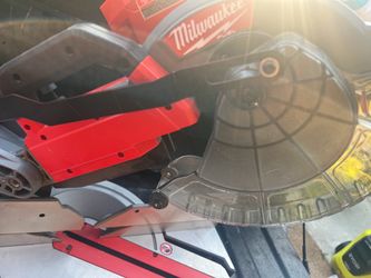 Milwaukee M18 FUEL 18V Lithium-Ion Brushless Cordless 10 in. Dual Bevel Sliding Compound Miter Saw (Tool-Only)