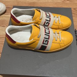 Gucci Sneakers Size 11 Size $200