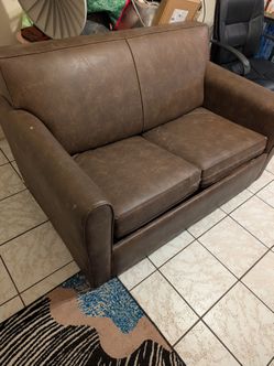 Free couch!