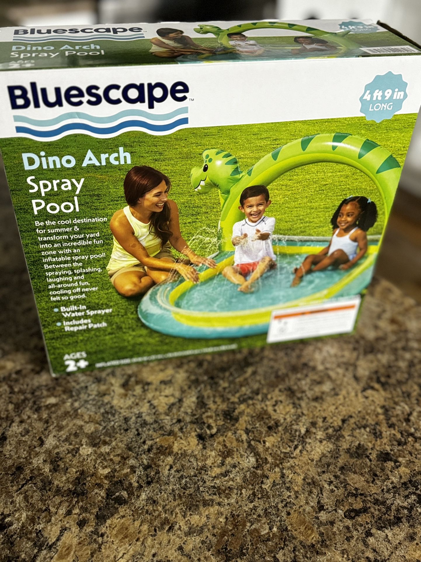 New In Box bluescape Kids Dino Pool With Sprayer