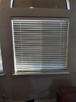 Hunter Douglas Wood Blinds