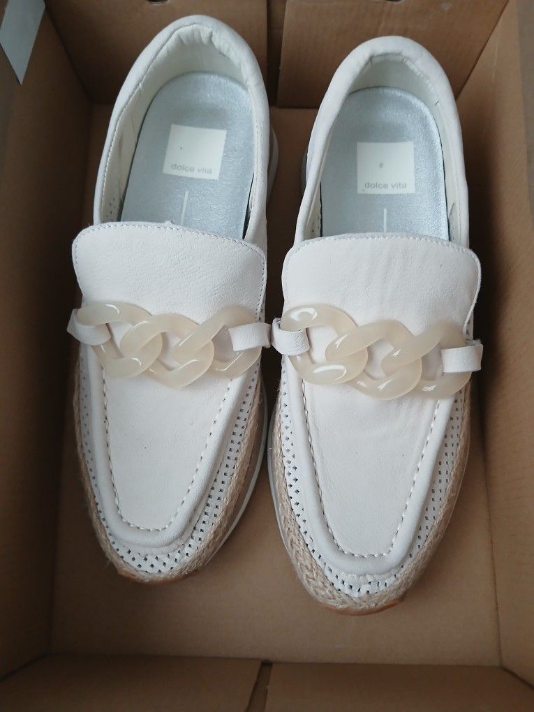 Dolce Vita Shoes Size 7 & 8
