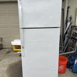 Refrigerator LG