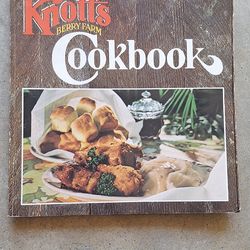 50% off today Knott's Berry Farm kitchen RECIPE cookbook by Sikking ( AMUSEMENT PARK COOKBOOKS JM )