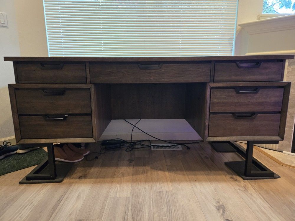 Harper Point Fossil 66" Executive Desk By Aspenhome