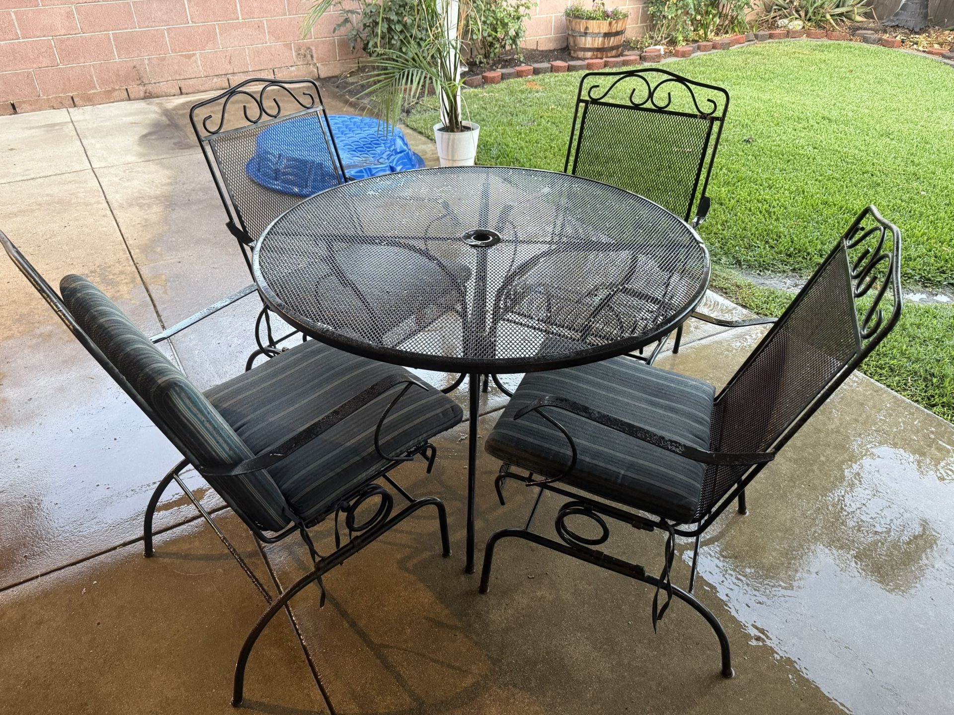 Patio Set 5 Piece Wrought Iron