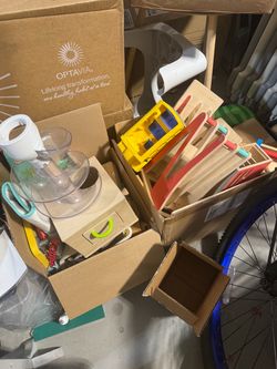 Lovevery Montessori Toys