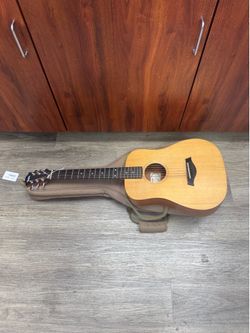 Taylor Acoustic Guitar Baby Taylor 305