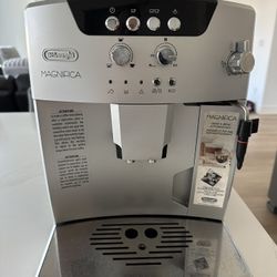 Delonghi Magnifica 