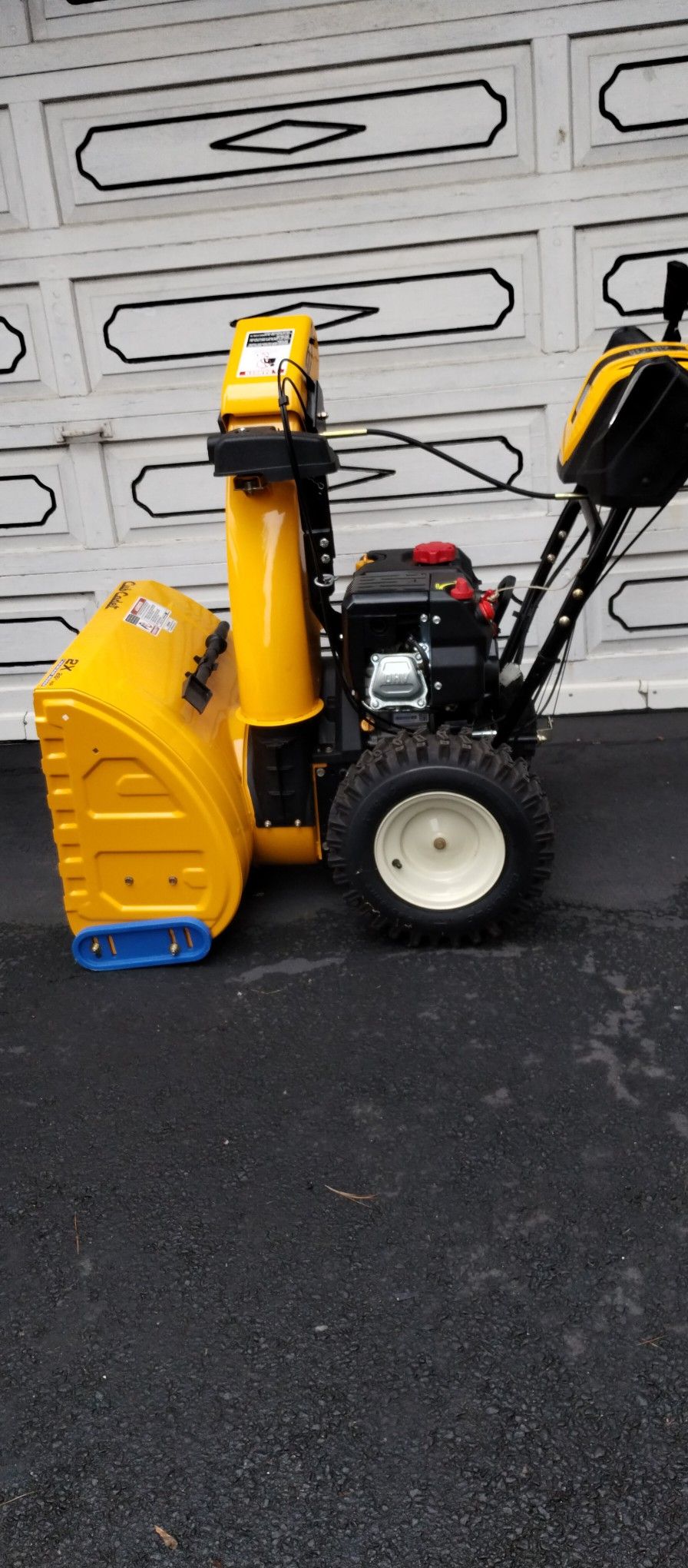 Like Brand New Cub Cadet Snow Blower $500.