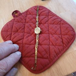 Russian Woman's Lady's Watch Yanka