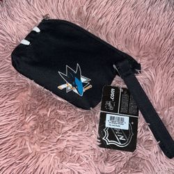 Sharks Wristlet💗