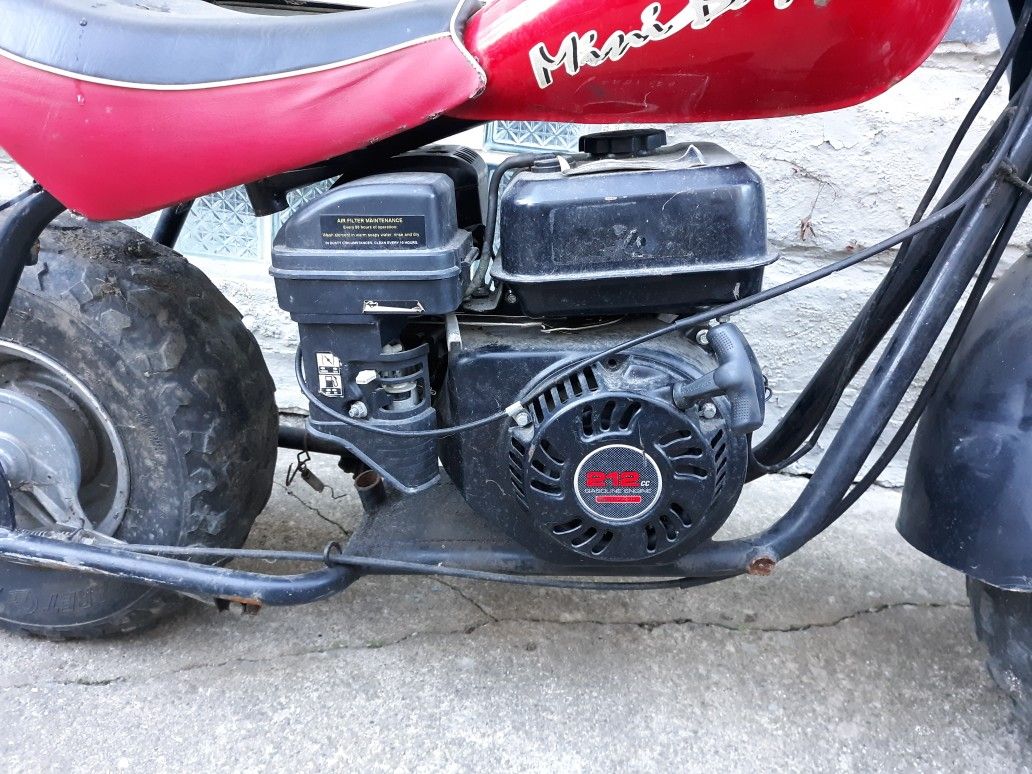 Mininie baja motor bike